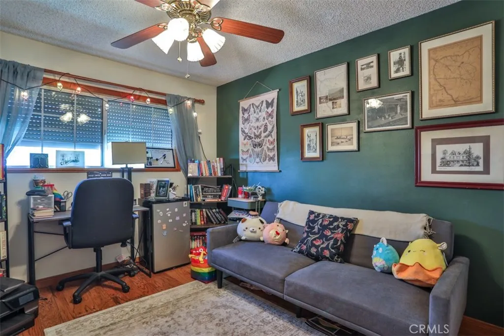 3003 Mesa Verde Drive, Burbank, California 91504 home-pic-43